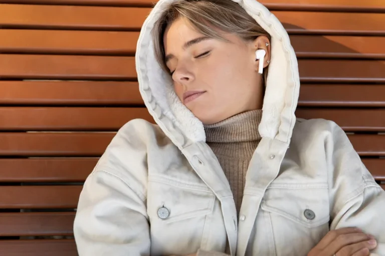 Noise-Cancelling Earphones