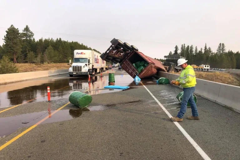 Commercial Truck Breaks Down